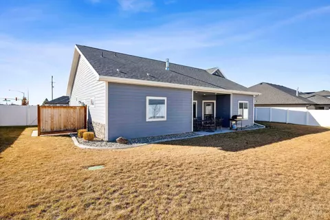 Exterior - 704 Midnight Sun Loop, Twin Falls, ID 83301 photo 1 of 3