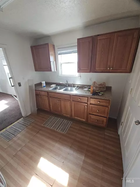 1110 Normal Ave, Burley, ID 83318 photo 2