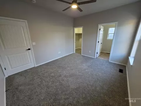 Bedroom - 929 22nd Ave E, Jerome, ID 83338 photo 4 of 5