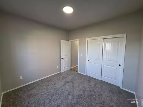 Bedroom - 929 22nd Ave E, Jerome, ID 83338 photo 2 of 5