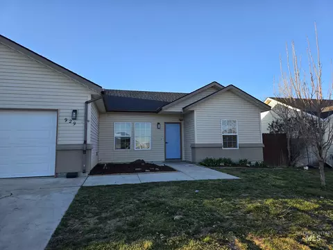 Exterior - 929 22nd Ave E, Jerome, ID 83338 photo 2 of 10