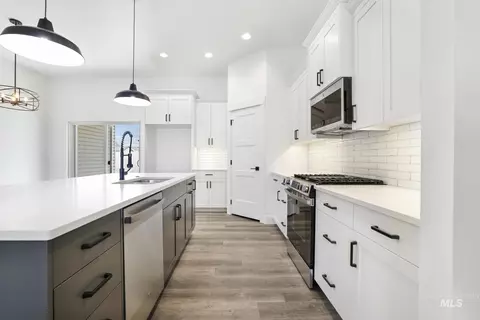 Kitchen - 821 23rd Ave E, Jerome, ID 83338 photo 1 of 3