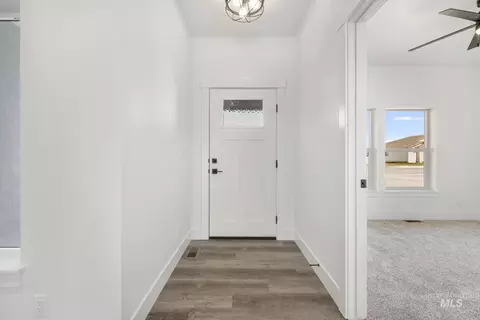 Entry Way - 821 23rd Ave E, Jerome, ID 83338 photo 3 of 3