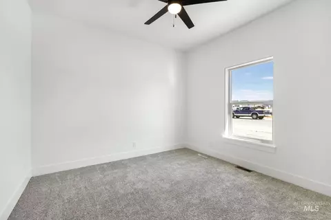 Bedroom - 821 23rd Ave E, Jerome, ID 83338 photo 5 of 6