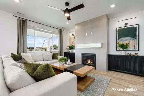 Living - 15087 Cloud Crest Ave, Caldwell, ID 83607 photo 4 of 4