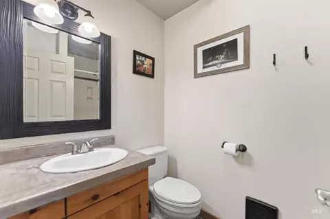 Bath - 1658 Timber Cir, Mccall, ID 83638 photo 1 of 6
