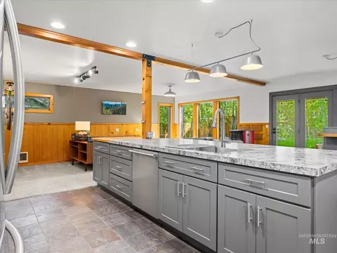 Kitchen - 1658 Timber Cir, Mccall, ID 83638 photo 5 of 8