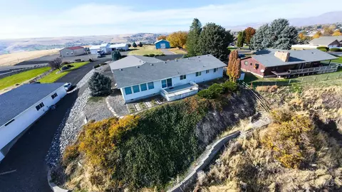 3015 Grandview Dr, Clarkston, WA 99403