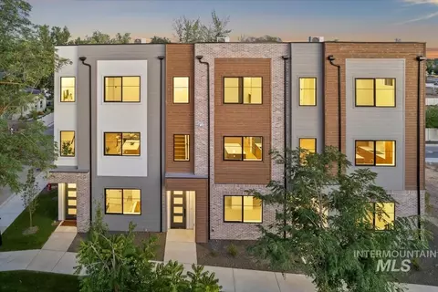 3249 W Moore St, Boise, ID 83702