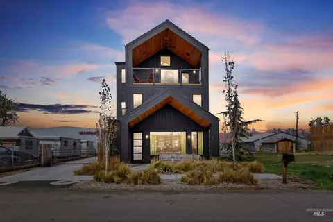 114 E 33rd St, Boise, ID 83714