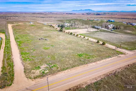 13488 Hollow Rd, Caldwell, ID 83607