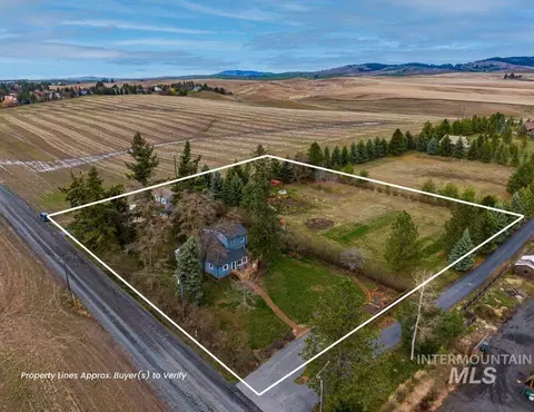 2210 Trail Rd, Moscow, ID 83843