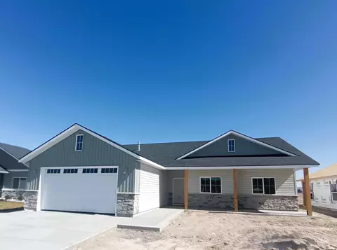 2419 Lotus Ave, Burley, ID 83318