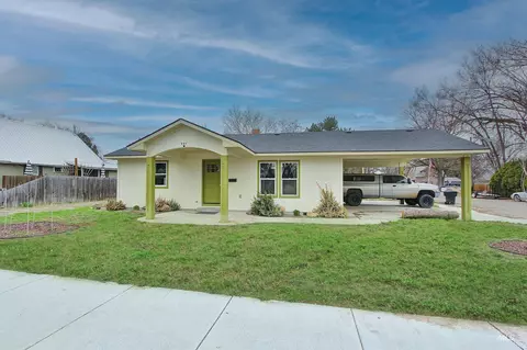 951 W 6th St, Weiser, ID 83672