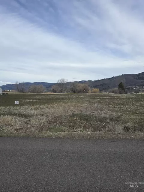 Block B, Council, ID 83612 photo 3