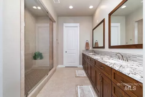 Bath - 7478 W Corinthia St, Eagle, ID 83616 photo 1 of 2