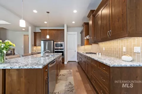 Kitchen - 7478 W Corinthia St, Eagle, ID 83616 photo 3 of 3