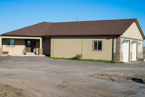 Exterior - 546 Arrowhead Cir, Jerome, ID 83338 photo 9 of 12