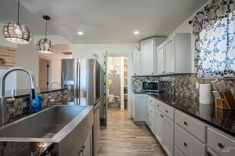Kitchen - 546 Arrowhead Cir, Jerome, ID 83338 photo 3 of 3