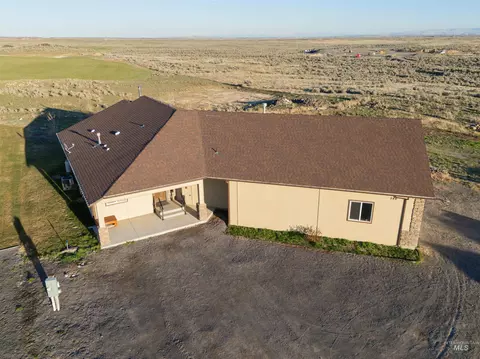 Exterior - 546 Arrowhead Cir, Jerome, ID 83338 photo 11 of 12
