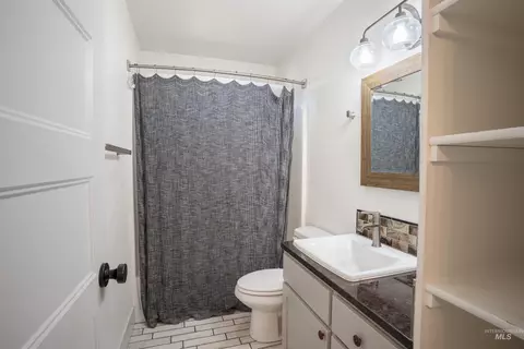 Bath - 546 Arrowhead Cir, Jerome, ID 83338 photo 3 of 3