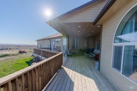 Exterior - 546 Arrowhead Cir, Jerome, ID 83338 photo 3 of 12