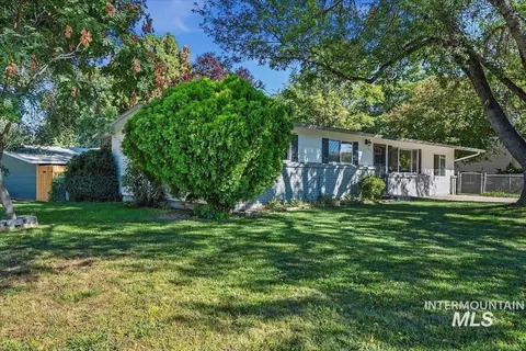 704 Hudson Dr, Nampa, ID 83651