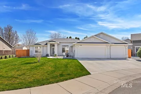 2558 N Rough Stone, Meridian, ID 83646