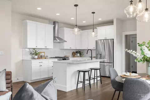 Kitchen - 1685 E Cutgrass Ln, Eagle, ID 83616 photo 1 of 5