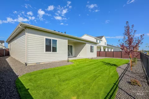 Exterior - 2606 N Morehouse Ave, Eagle, ID 83616 photo 5 of 6