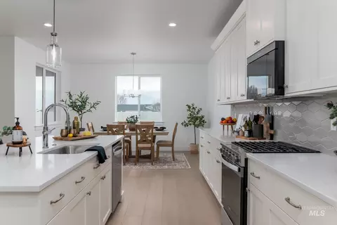 Kitchen - 2606 N Morehouse Ave, Eagle, ID 83616 photo 1 of 2