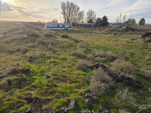 Exterior - 2910 S 1300 E, Hagerman, ID 83332 photo 8 of 8