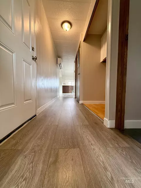 Entry Way - 2910 S 1300 E, Hagerman, ID 83332 photo 1 of 1