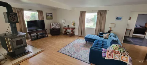 Living - 426 Hwy 12 E, Pomeroy, WA 99347 photo 1 of 1