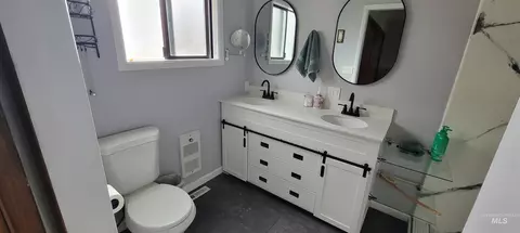 Bath - 426 Hwy 12 E, Pomeroy, WA 99347 photo 1 of 3