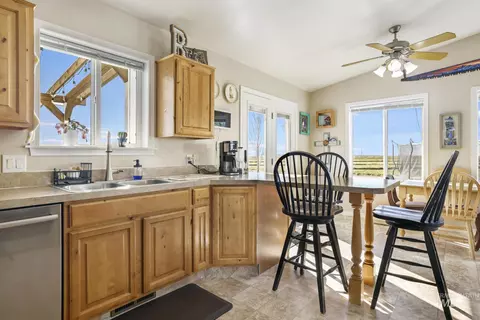 Kitchen - 256 E 265 Ln N, Rupert, ID 83350 photo 2 of 3