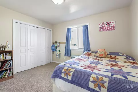 Bedroom - 256 E 265 Ln N, Rupert, ID 83350 photo 3 of 5
