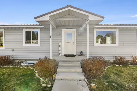 Exterior - 256 E 265 Ln N, Rupert, ID 83350 photo 1 of 5