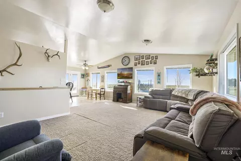 Living - 256 E 265 Ln N, Rupert, ID 83350 photo 1 of 1