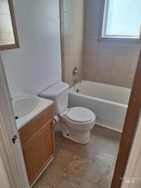 506 5th Ave E, Gooding, ID 83330 photo 9