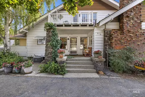916 Hankins Rd N, Twin Falls, ID 83301