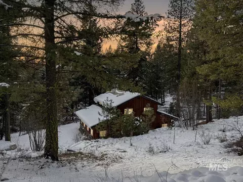 Exterior - 4 Chino Spur, Cascade, ID 83611 photo 6 of 10