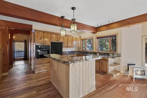 Kitchen - 4 Chino Spur, Cascade, ID 83611 photo 3 of 3