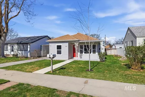 1011 10th Ave S, Nampa, ID 83651