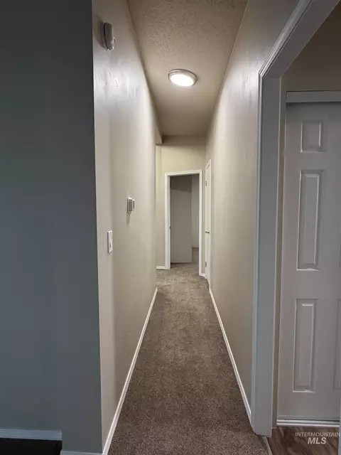 Entry Way - 815 E Liberty, Weiser, ID 83672 photo 1 of 1