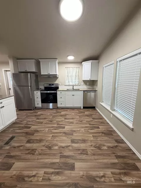 Kitchen - 815 E Liberty, Weiser, ID 83672 photo 3 of 4