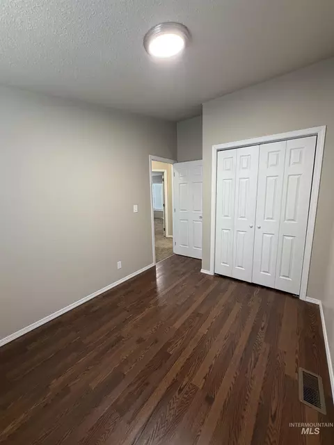 Bedroom - 815 E Liberty, Weiser, ID 83672 photo 2 of 3