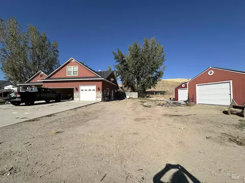 Exterior - 2580 Sand Hollow Rd, Caldwell, ID 83607 photo 2 of 15