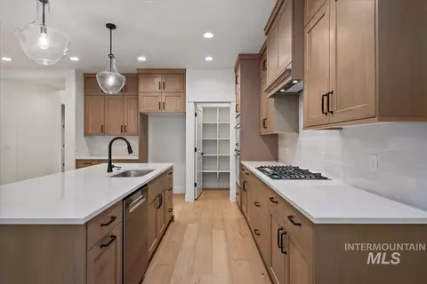 Kitchen - 6674 W Sollas, Eagle, ID 83616 photo 2 of 2