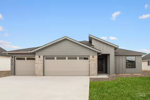 8226 E Cool River Lp, Nampa, ID 83687